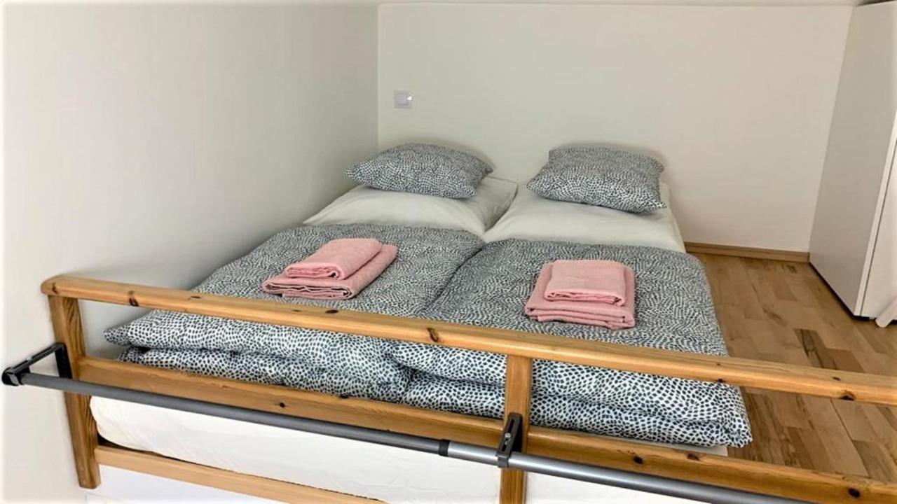 Side Street Apartments 프라하 외부 사진