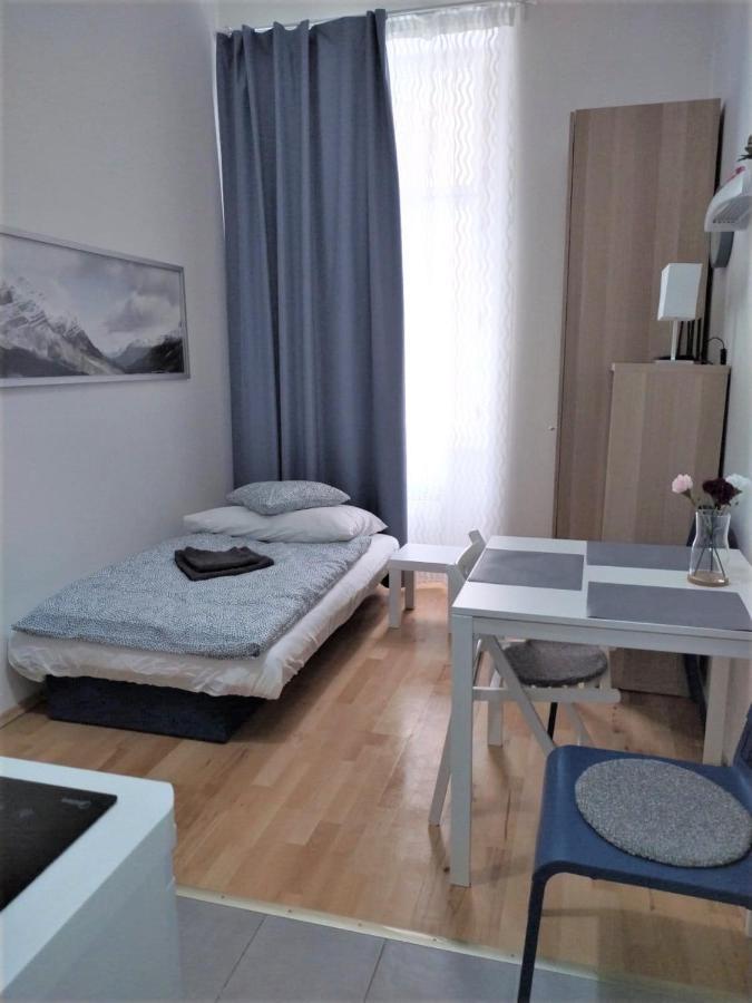 Side Street Apartments 프라하 외부 사진
