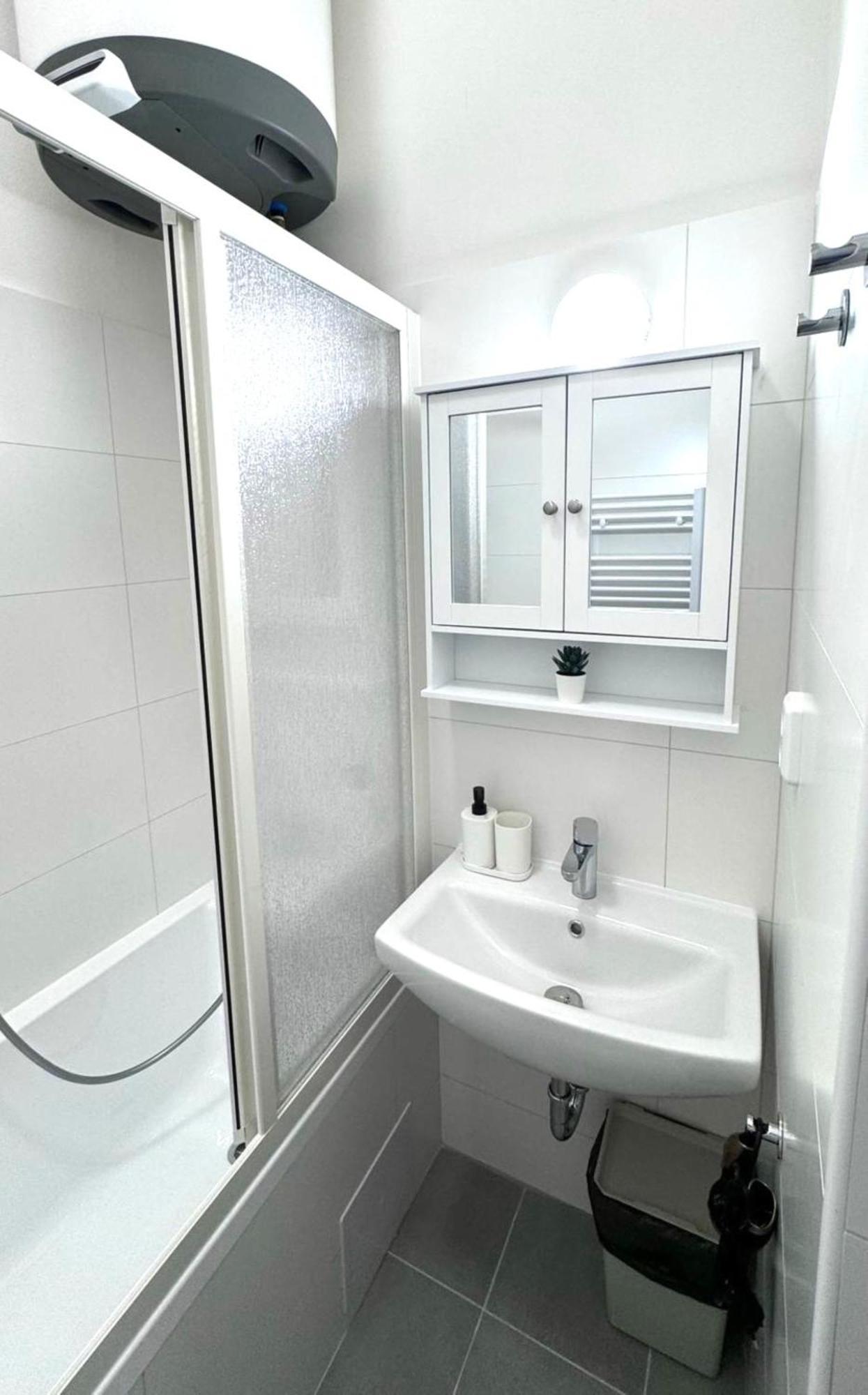 Side Street Apartments 프라하 외부 사진