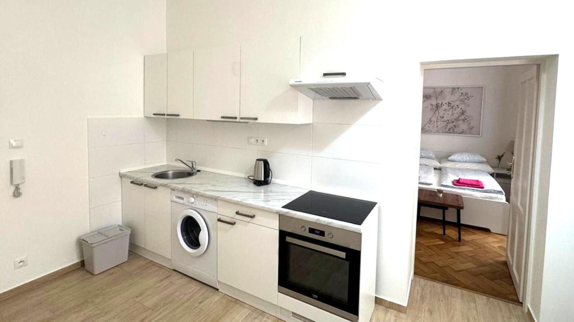 Side Street Apartments 프라하 외부 사진