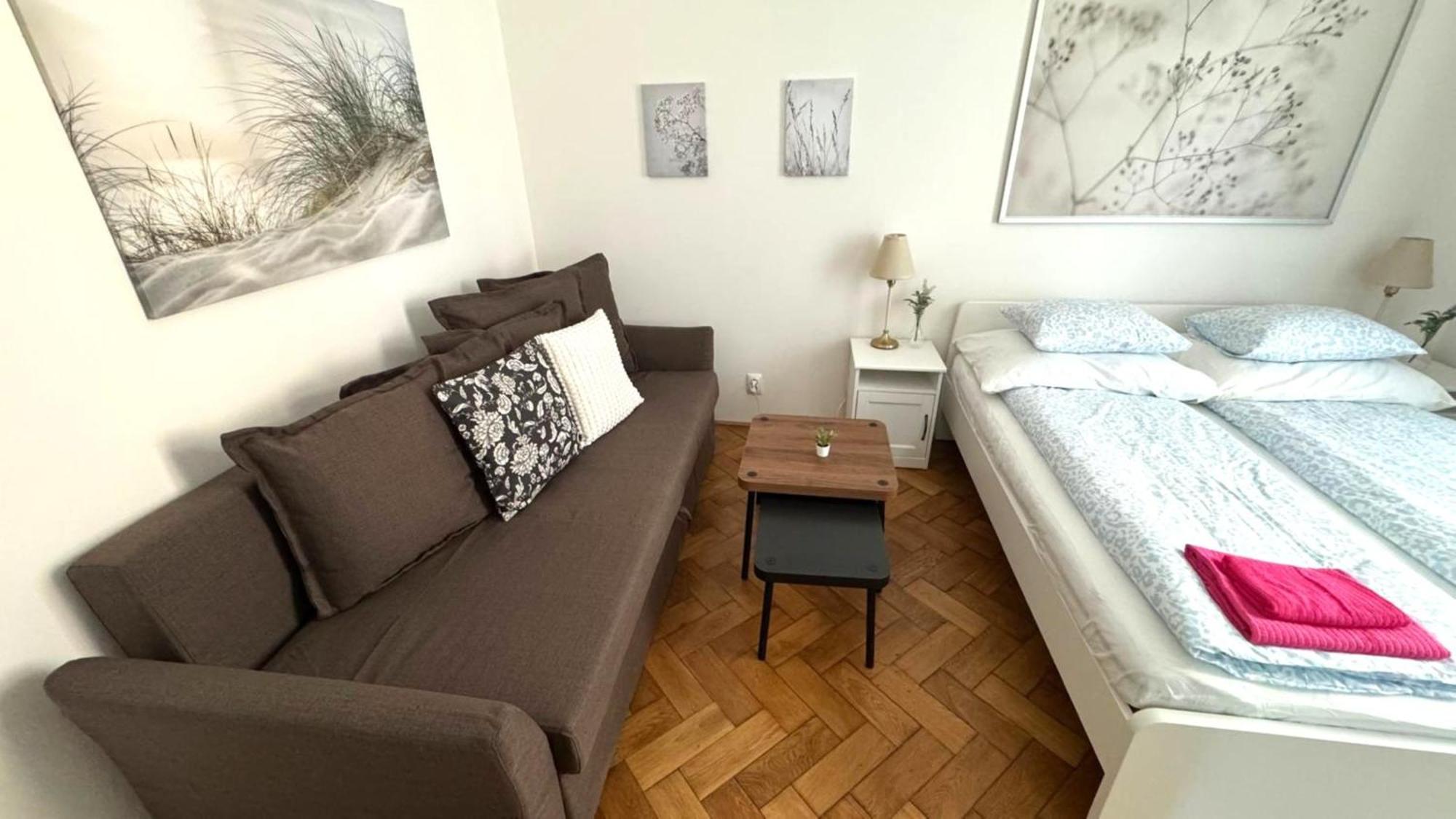 Side Street Apartments 프라하 외부 사진