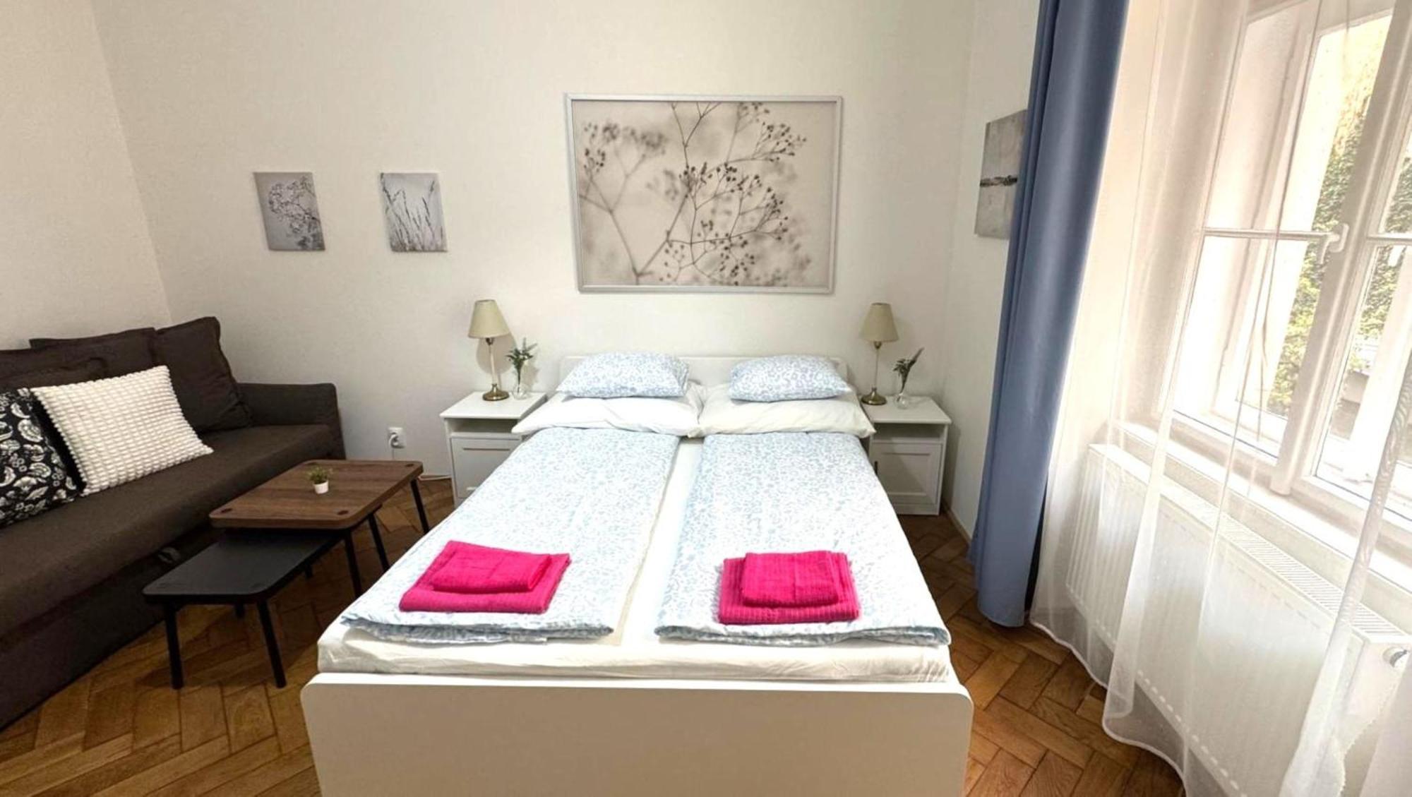 Side Street Apartments 프라하 외부 사진
